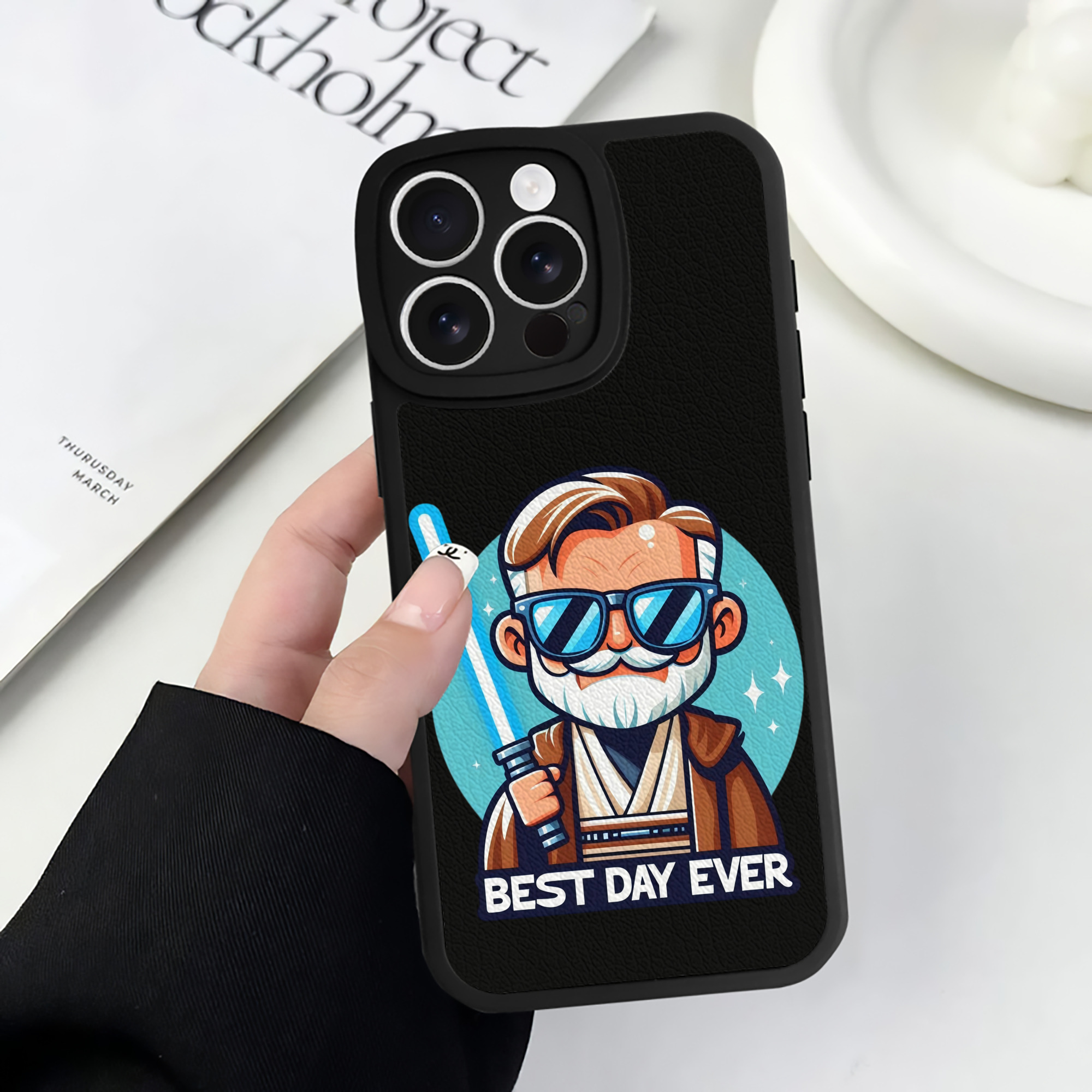 （画像用） スター・ウォーズ Star Wars 【iPhone 16シリーズ対応】シリコンスマホケース（レザー調） 材質：シリコン